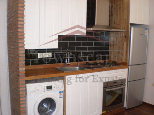 house with terrace rental shanghai Apartment with small terrace for rent on Wuxing road