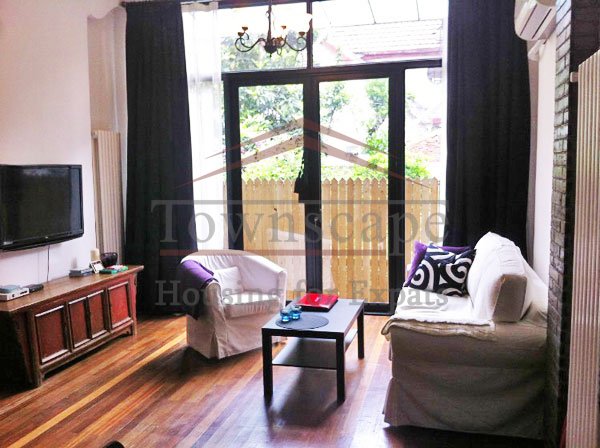 renting apartment with terrace in shanghai Apartment with small terrace for rent on Wuxing road