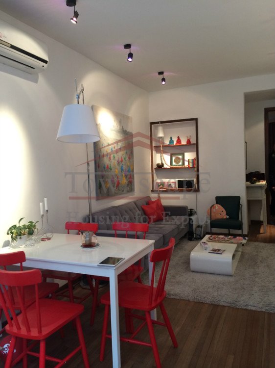 house for rent near xintiandi Apartment with terrace and wall heating for rent near Middle huaihai road