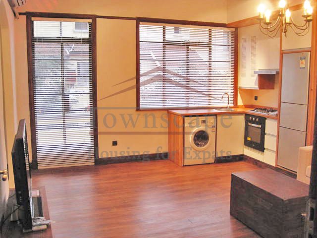 modern lane house with balcony for rent in ffc Old renovated apartment with balcony on Middle Huaihai road