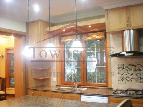 renovated house rent minhang shanghai Big villa with garden and garage