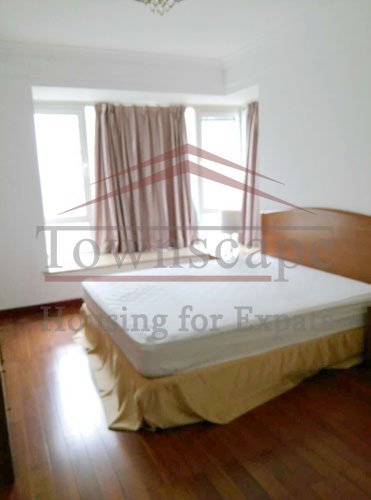 renovated apartment rent shanghai 3 BR high floor bright and renovated Dynasty Garden apartment for rent