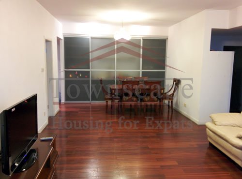 brand new apartment rent in shanghai Bright and renovated apartment for rent near People