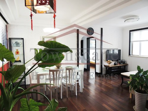 xintiandi renting modern apartment High floor fully equipped apartment for rent in center of Shanghai