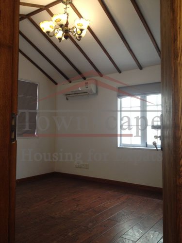 shanghai french concession renting 2 floor big lane house with terrace and floor heating