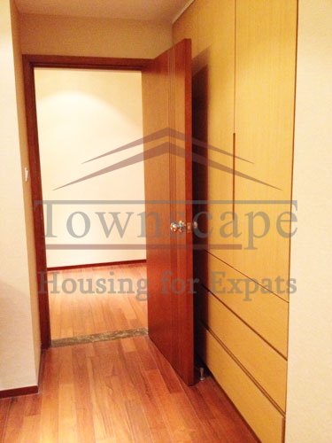 shanghai flats rent in former french concession 3 BR Wellington Garden for rent