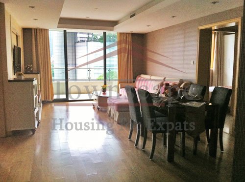 rent a flat with central a/c in shanghai 3 BR Top of City renovated apartment for rent