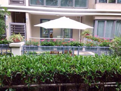 Apartment with garden for rent in Xujiahui