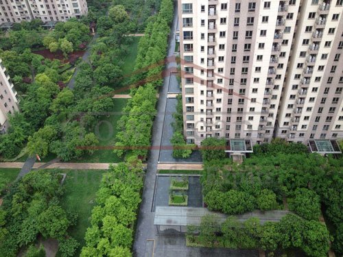Yanlord town rent in shanghai 4 BR Unfurnished apartment with terrace and located on high floor in Yanlord Town