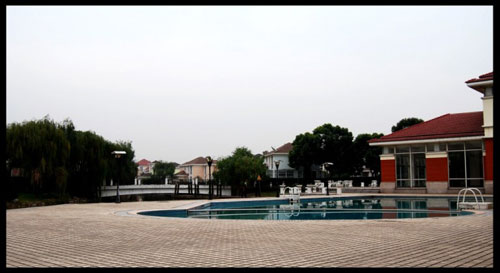 renting house with clubhouse shanghai 5 BR villa with nice garden for rent in Qingpu