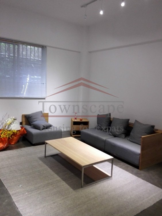 ground floor lanehouse rent in shanghai Renovated apartment for rent on Anfu road