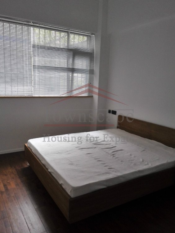 old apartment for rent in shanghai Renovated apartment for rent on Anfu road