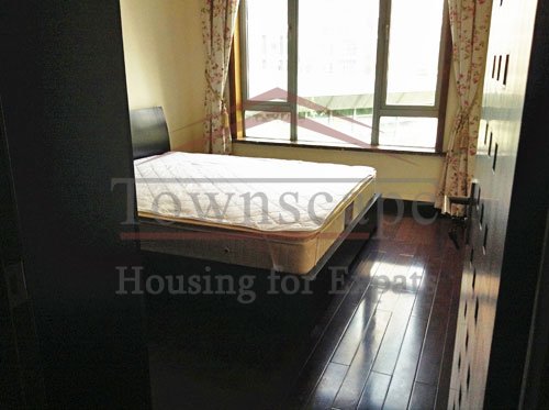 xujiahui flat rent 3 BR fully furnished apartment in Xujiahui