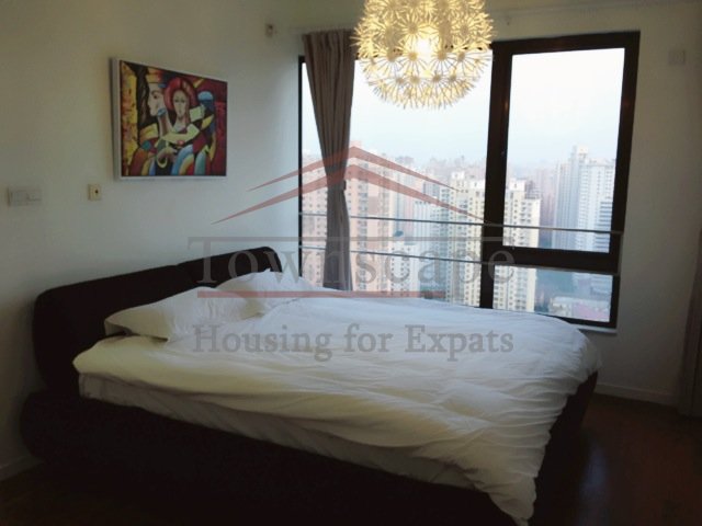 apartments for rent shanghai High floor and nice view apartment near xintiandi and Peoples Square