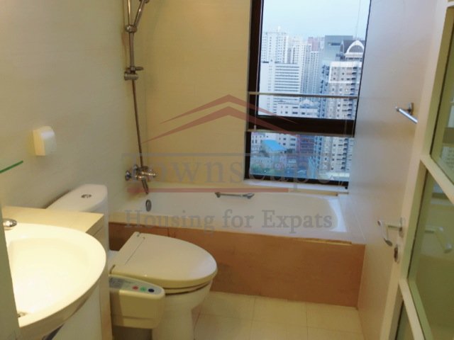 apartments for rent near xintiandi High floor and nice view apartment near xintiandi and Peoples Square