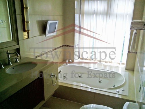 high floor rent flat in pudong 4 BR Big apartment for rent in Pudong in Shimao Riviera