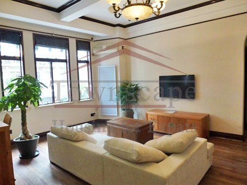 spacious and cosy shanghai flats rent Renovate wall heated apartment for rent near Xintiandi