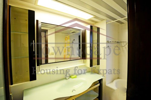 shanghai rentals near huaihai road Well designed apartment for rent near Xujiahui Park