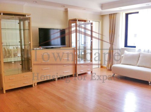 hongqiao apartment rent shanghai Cozy and bright apartment for rent in Hongqiao