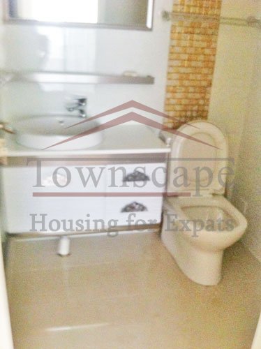 flat for rent in shanghai Cozy and bright apartment for rent in Hongqiao