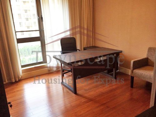 shanghai apartment for rent with study Lakeville apartment for rent in Xintiandi