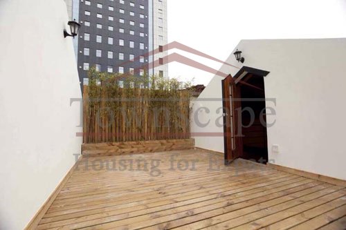 rent stylish and bright house in shanghai Duplex lane house for rent near Peoples Square
