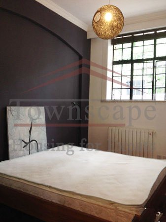shanghai renting renovated old flat Wall heated apartment with garden near Middle Huaihai road
