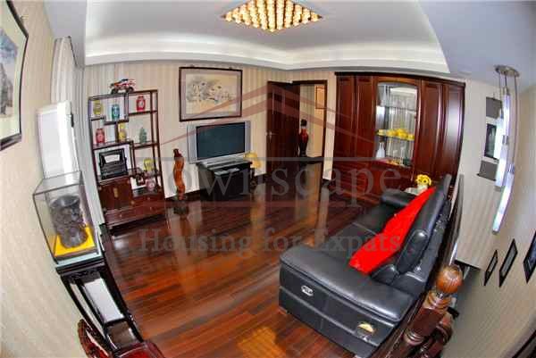 light apartment shanghai Spacious furnished apartment with polished wooden floorboards