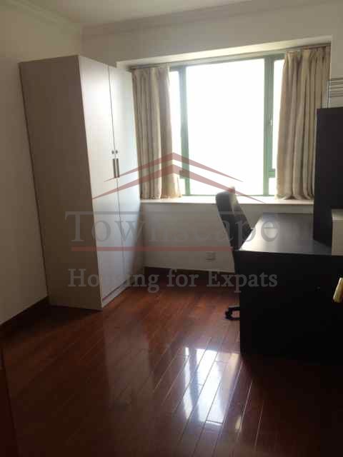 unfurnished apartment shanghai Bright unfurnished apartment in expat community - Central Residence
