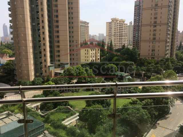 rent luxury apartment shanghai Bright unfurnished apartment in expat community - Central Residence