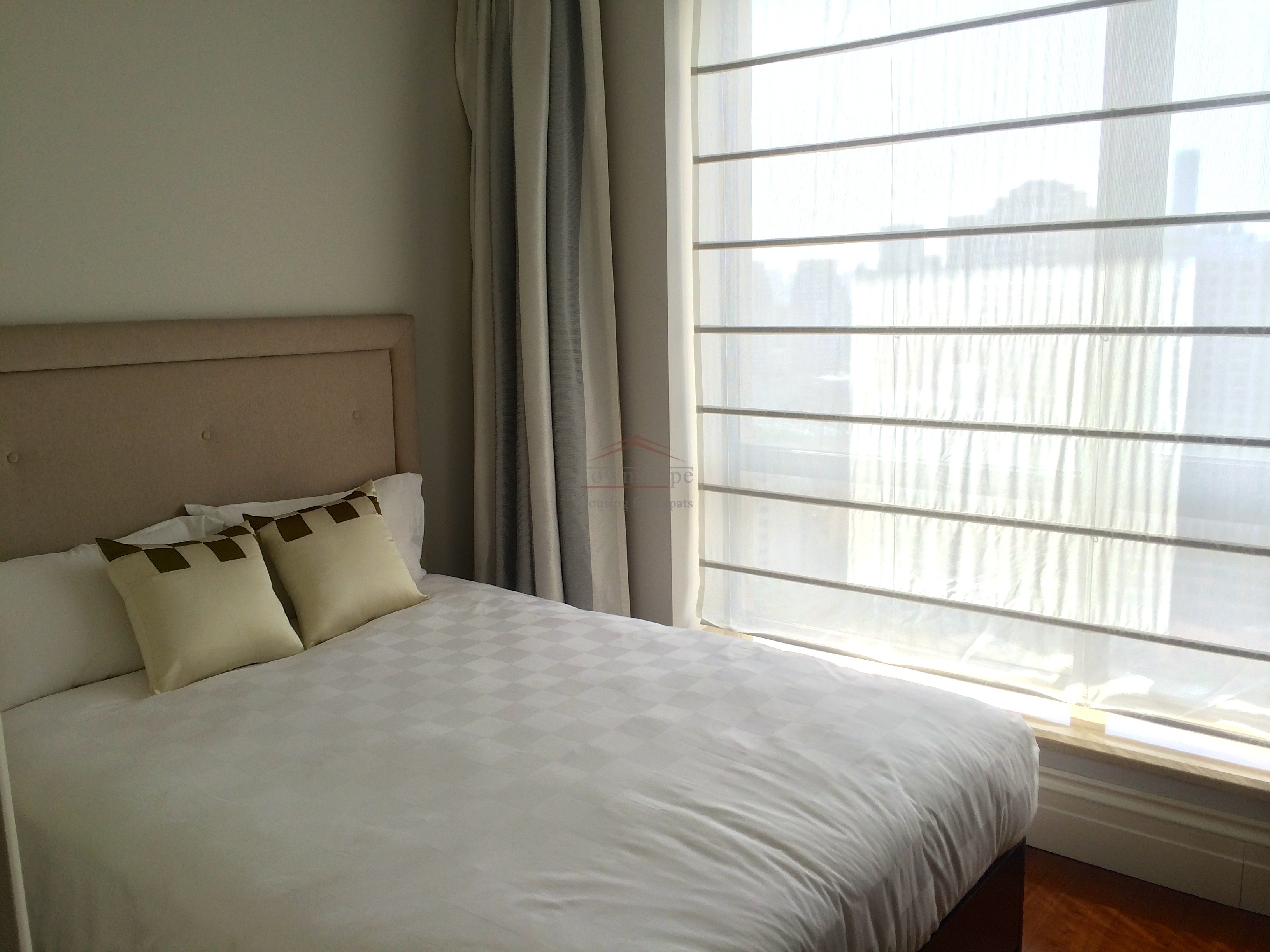 shanghai expat realtor agency High floor luxury apartment for rent in Shama Luxe Huashan