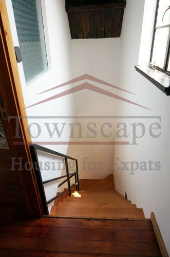 apartment rent near middle huaihai road in shanghai Two floor unfurnished apartment with wall heating for rent on Wukang road