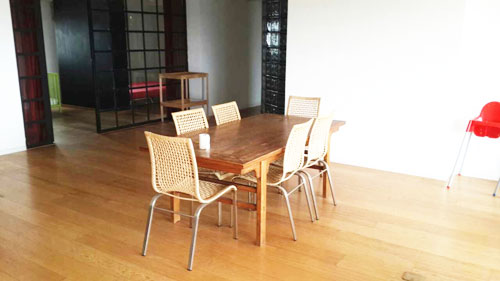 shanghai renting bright and cosy flat Huge apartment for rent in the center of Shanghai on Anfu road