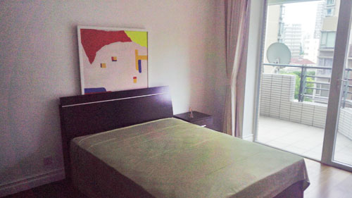 rent bright apartment in shanghai Renovated and bright apartment for rent in Xujiahui