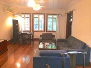 shanghai expat real estate Renovated old apartment in Huangpu, Xintiandi with great character