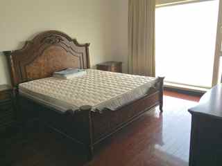 three bedroom apartment lujiazui Large luxury apartment on high floor of Shimao Riviera