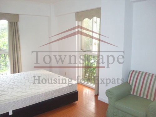 Hongqiao renting apartment Nicely furnished apartment in Sassoon Park near Hongqiao Airport