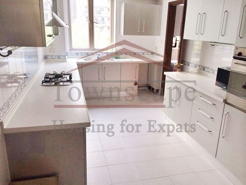casa lakeville for rent in shanghai 4 BR bright and renovated apartment for rent in Lakeville
