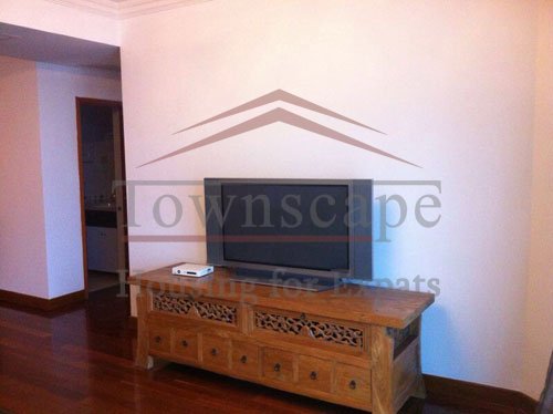 Central residences for rent in shanghai Big apartment for rent in the center of Shanghai