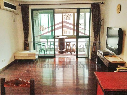 zhongshan park rentals Renovated apartment for rent near Zhongshan Park