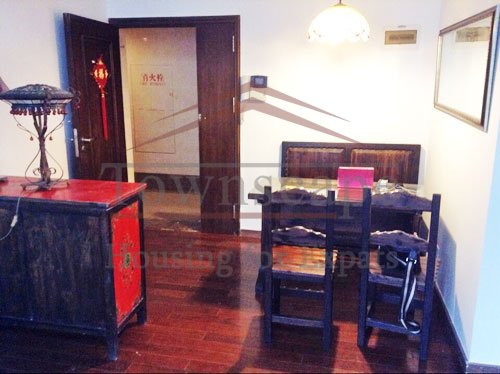 zhongshan park rent flat Renovated apartment for rent near Zhongshan Park