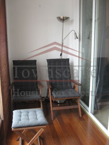 Central park in shanghai rent flat Bright apartment for rent in Central Park in Xintiandi
