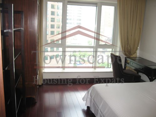 xintiandi renting apartment with balcony Bright apartment for rent in Central Park in Xintiandi