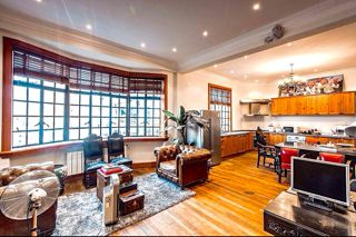 expat housing shanghai Interior designed apartment in the historic Ruihua Apartments, French Concession