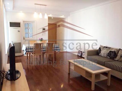 shanghai rentovated bright apartment rent Renovated apartment in Oriental Manhatta with new furniture