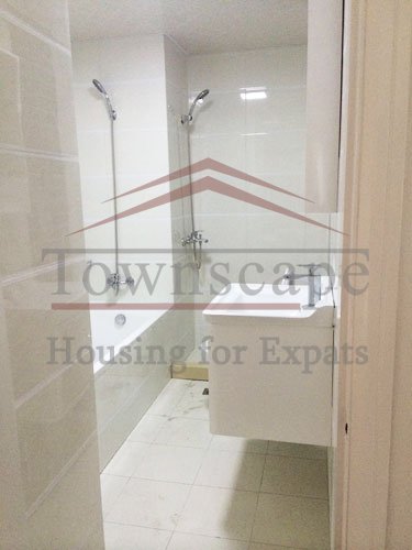 Hongqiao flat for rent Fully furnished and renovated apartment for rent near Gubei road