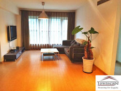 Nice and bright apartment for rent in Eight Park Avenue in Ji