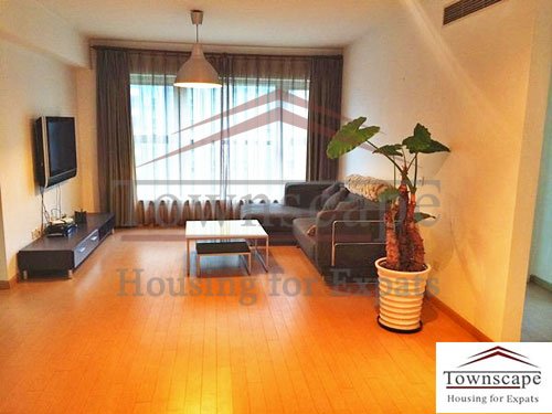 eight park avenue for ren in shanghai Nice and bright apartment for rent in Eight Park Avenue in Jing