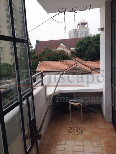 unfurnished apartment for rent in french concession Unfurnished apartment with balcony for rent in near Middle Huaihai road