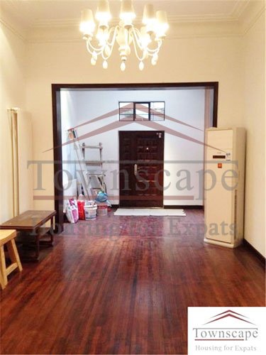 shanghai houses for rent with balcony 4 BR unfurnished old lane house with wall heating for rent in forner French Concession